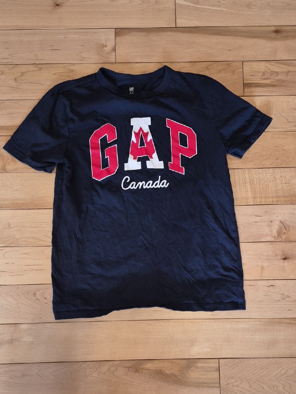 Boys Size 10 GAP Canada Short Sleeve Logo Tee